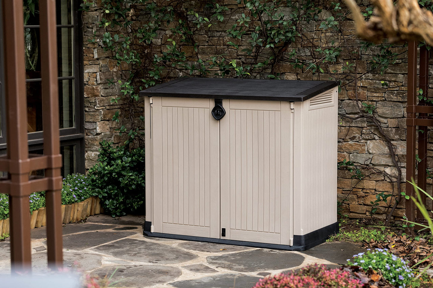 Outdoor Garden Storage Shed 845L, 130 x 74 x 110 cm, Beige and Brown